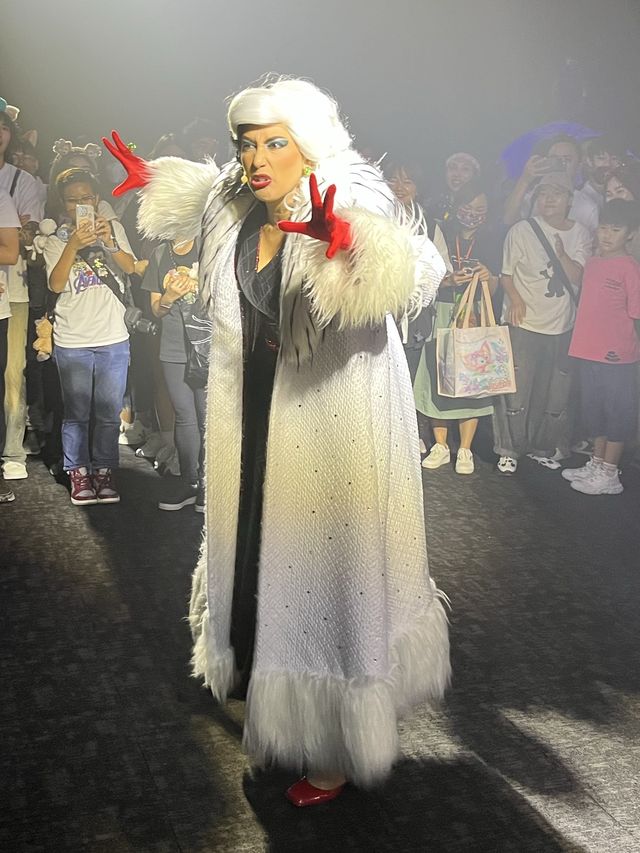 迪士尼萬聖節兩大焦點@ 惡人大宅舞會💃🏻 惡人舞動迪士尼 🧛🏻‍♀️
