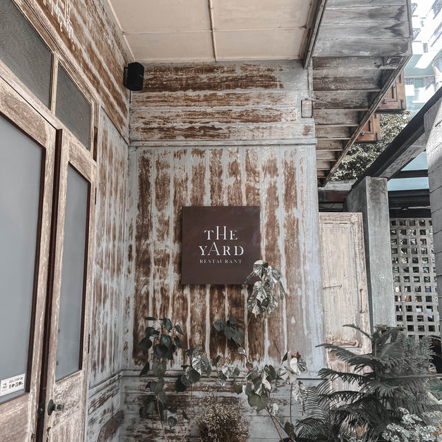  GROUND Coffee สาทร 