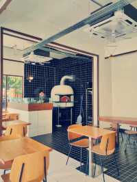 Round Cafe