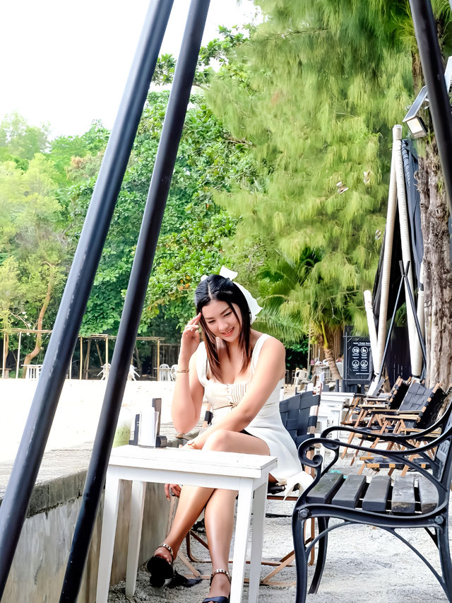 คาเฟ่ติดทะเลภูเก็ต GROVE PHUKET 