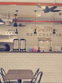 Mr & Mrs Cafe
