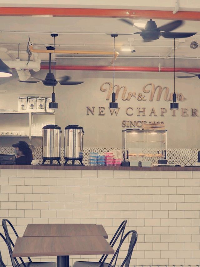 Mr & Mrs Cafe