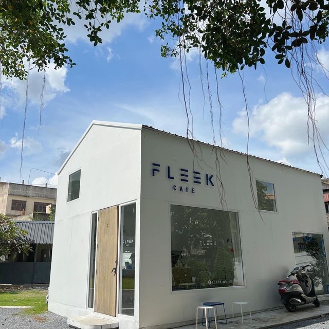 F L E E K • cafe | Lop Buri