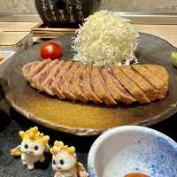 遠百信義10樓（炸牛元村）美食非吃不可