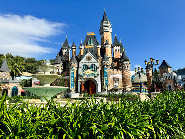 สวนสนุกบนเกาะ Vinpearl Land ญาจาง
