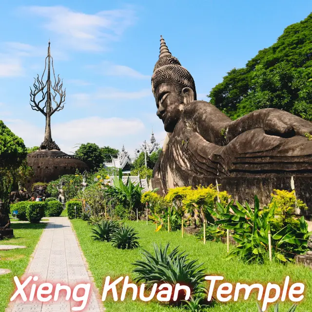 Xieng Khuan Temple