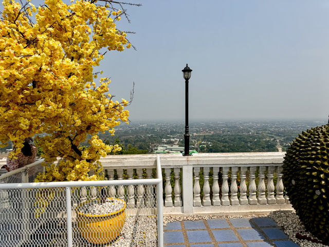ไหว้พระ สักการะพระเจ้าทันใจ วัดพระธาตุดอยคำ