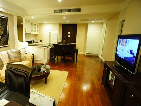 曼谷察殿酒店：舒適寬敞住宿推薦，豐富設施！