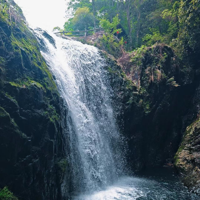 西沙明珠湖景區～秀麗湖泊與山巒