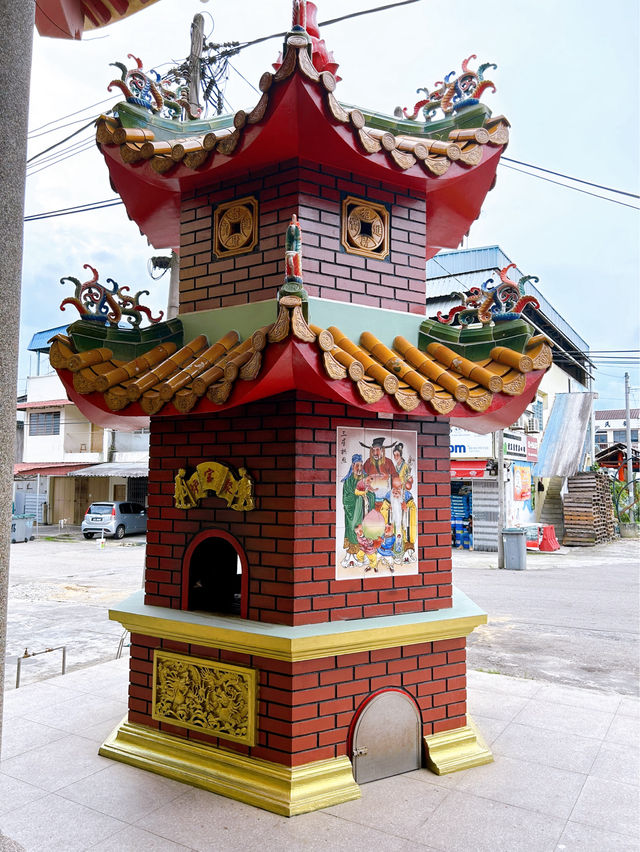 Chinese Temple at Kelapa Sawit Kulai 