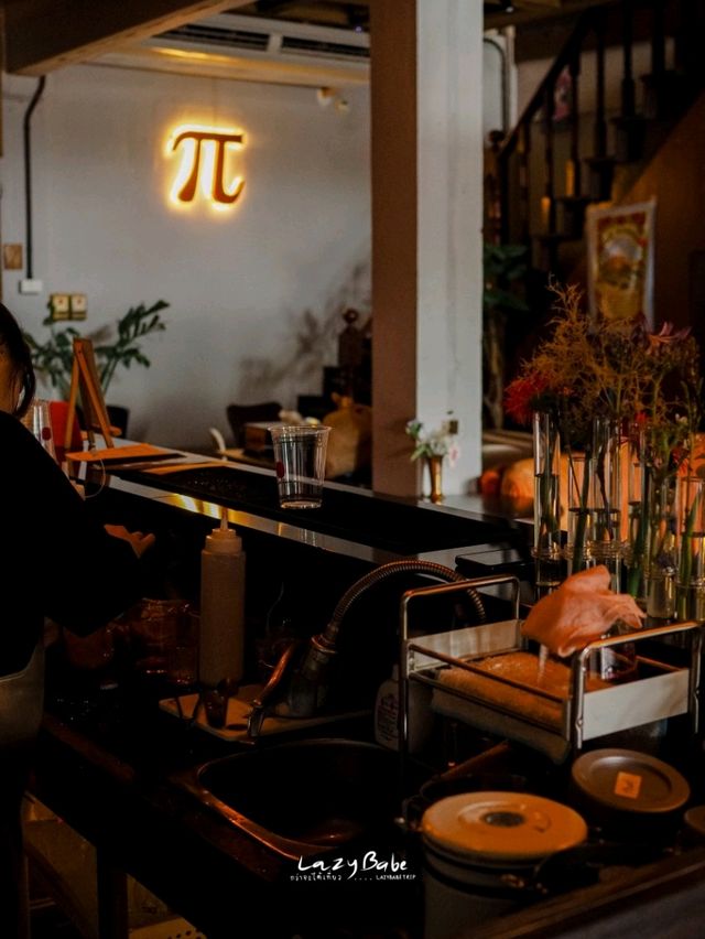 Pi3.14 พายอาร์ Coffee & Bar น่านั่งใกล้ BTS