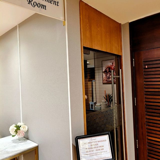 The Coral Lounge ห้องพักที่สนามบิน VIP