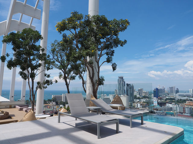 ที่พักใจกลางพัทยา วิวสวย rooftopสุดปัง