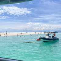 BAMBOO ISLAND 