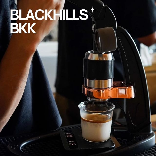 😚BLACKHILLS BKK คาเฟ่แบบ Slow Bar