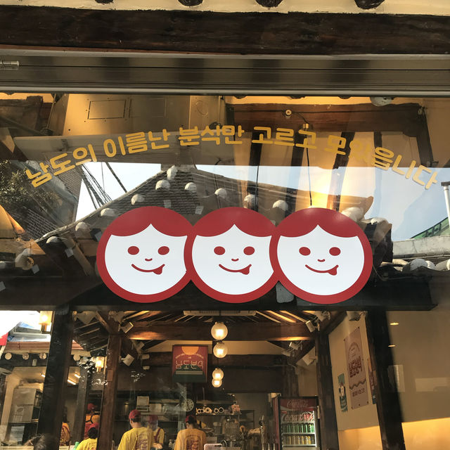 サンチュで巻いて食べるキンパとお肉♡