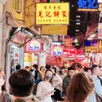 The vibrant iconic night market in Macau 🇲🇴 