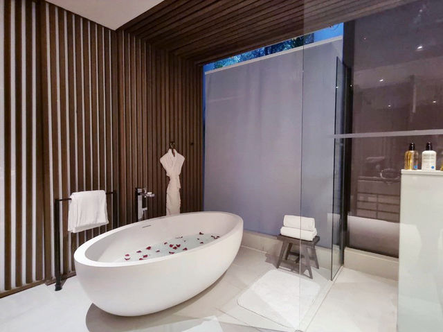 Amazing Langkawi stay with bathtub
