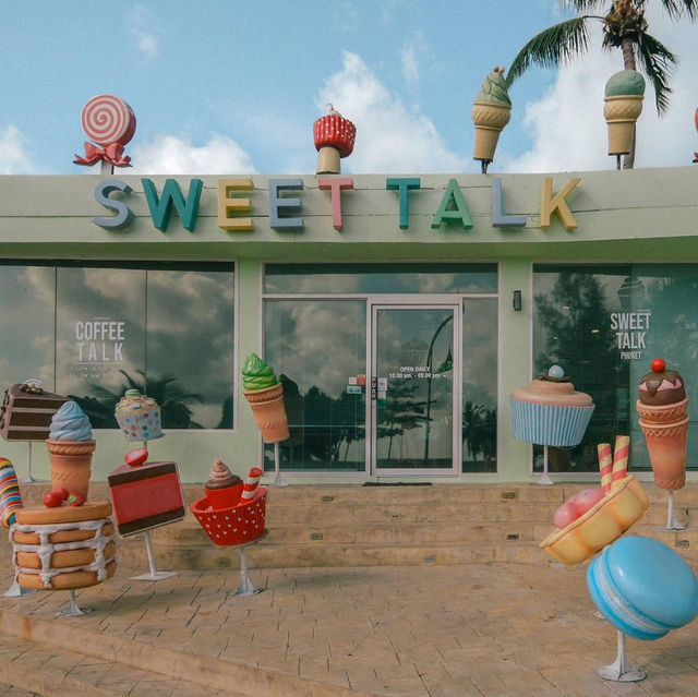 Thavorn Palm Beach's Petting Zoo