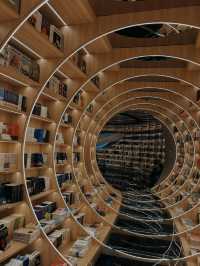 掃街日記：在深圳“愈欣書店”中邂逅未來