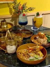 Flavourful Thai Food in the Basement, Hub Nam Thong