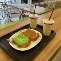 ร้านขนมปังปิ้งเจ้าดัง น้ำซอสจัดเต็ม