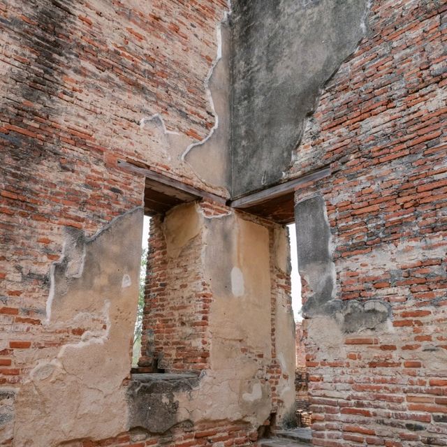 สำรวจโบราณสถานกลางกรุงอยุธยาที่สะพานบ้านดินสอ