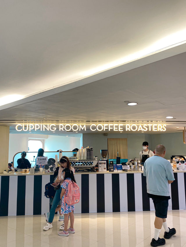 Cute Café with Amazing Views of Victoria Harbour, Tsim Sha Tsui