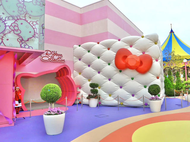 Hello Kitty's Ribbon Collection สตูดิโอคิตตี้