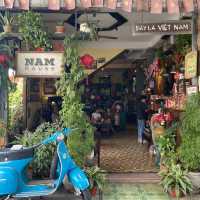 〈ベトナム🇻🇳〉エッグコーヒーが有名！ローカルなカフェ『NAM house』