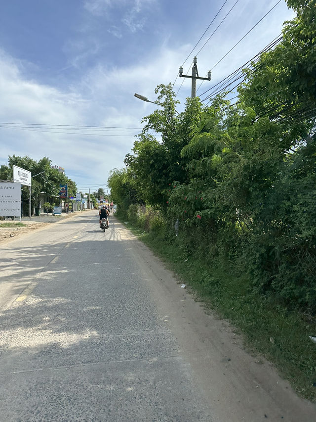 Tuy Hoa: a coastal city 