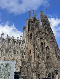 The Marvel of Sagrada Familia: A Journey Through Gaudí’s Masterpiece