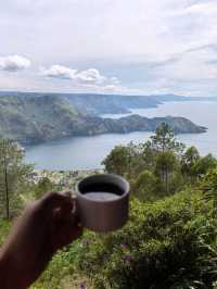 Hotel with amazing view of Lake Toba 