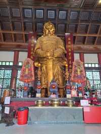 【Sha Tin Che Kung Temple:香港】大きな車公像が祀られている寺院♪