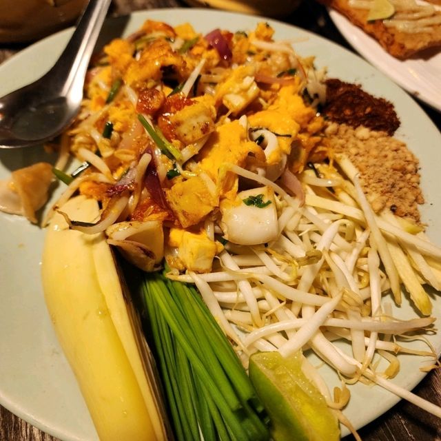ร้านลับเก่าแก่ อ.ป่าโมก | ร้านอาหารปิ่นโต