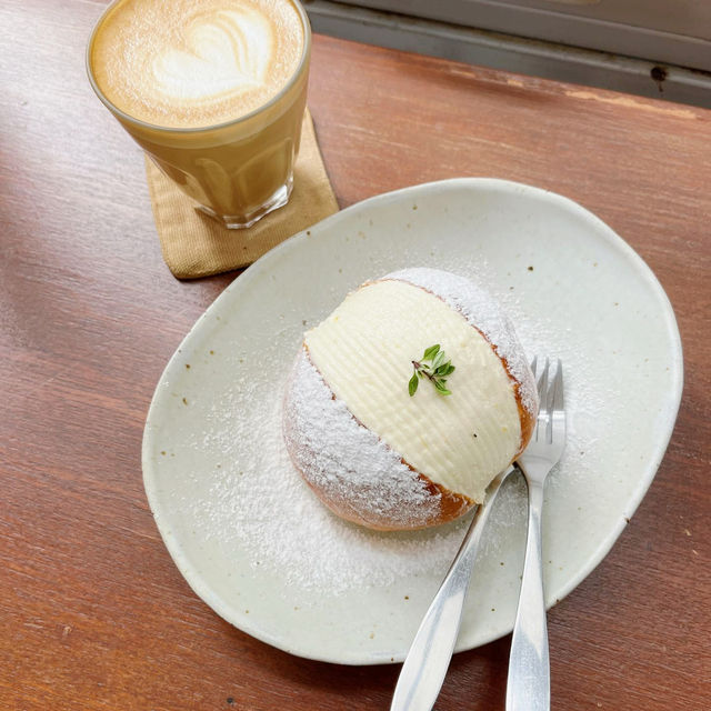 Artisan Breads at FLOUR FLOUR Loaf