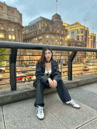 ถ่ายรูปเล่นชิล ๆ ที่ The Bund