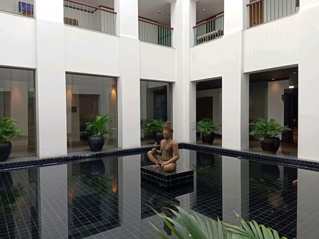 โรงแรมสวยย่านสาทร "สุโขทัย"