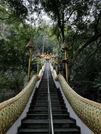 Wat Cha Am Khiri: A Hilltop Gem