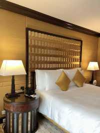 Anantara Siam Bangkok: A Luxurious Oasis in the Heart of the City