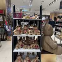 Christmas Cheer at M&S: Festive Shopping Done Right! 🎅🎁