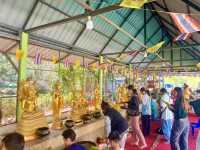 ขอพรพญานาคองค์ดำ แสนสิริจันทรา 