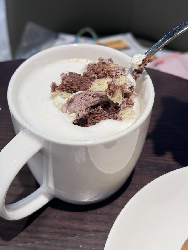 초코품은 부생카를 맛볼 수 있는,스타벅스 광주 염주점