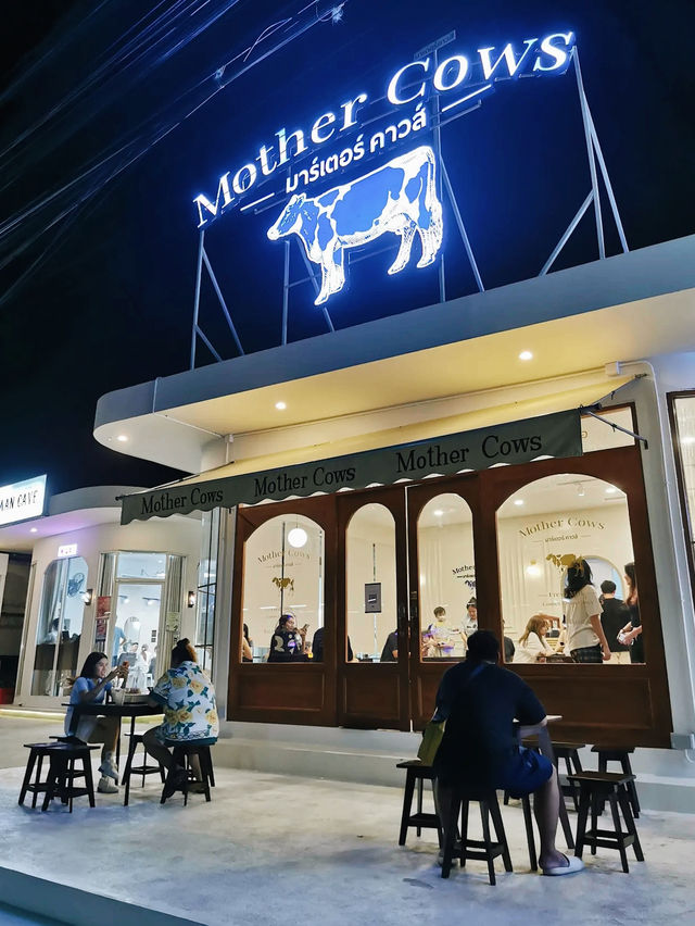 Mother Cows, Tap Salaya branch, Soi Tang Sin 