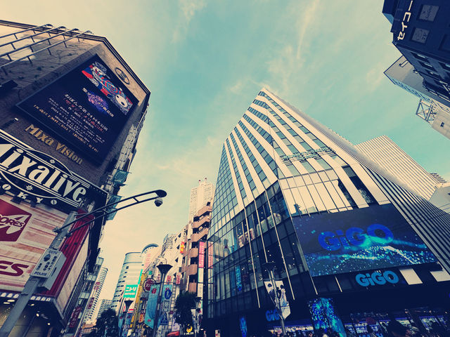 東京 - 在晴空下邂逅池袋陽光城的奇幻之旅 🌞✨