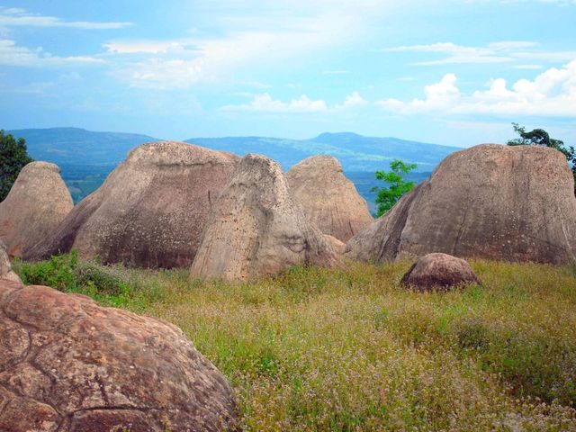 Moh hin khao มอหินขาว อันซีนชัยภูมิ