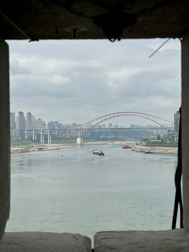 🇨🇳 Chongqing Escapade: Discovering the City of Fog, Hills, and Urban Wonders