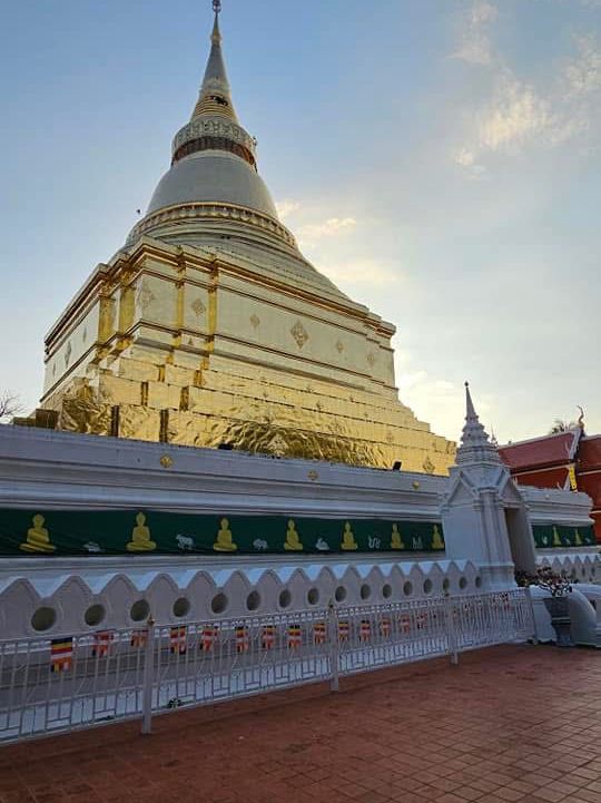 Wat Phra Kaew Don Tao 