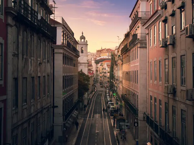 ลิสบอน: เมืองแห่งแสงแดด ประวัติศาสตร์ และเสน่ห์ที่ไม่เคยจางหาย