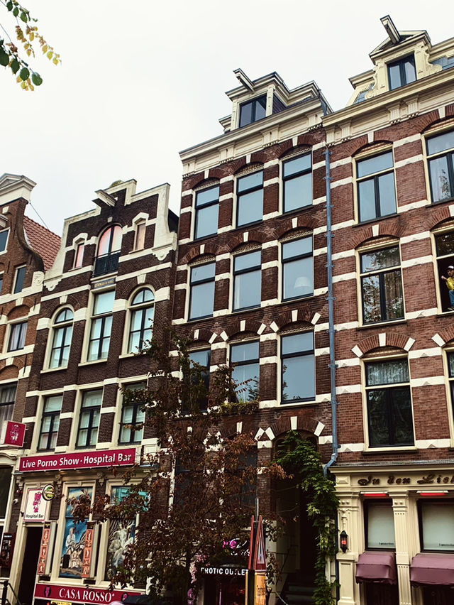 Quaint NARROW Dutch-style Houses in Amsterdam 😍